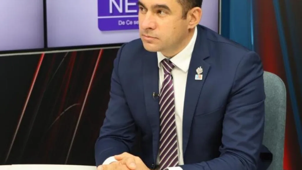 Ștefan Pălărie vine la DCNews. Senatorul USR, la ”Ce se întâmplă?”, din culisele crizei politice