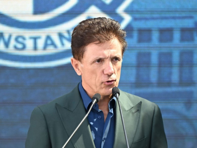 Tensiune la Farul! Gică Popescu a rupt tăcerea, după ce suporterii i-au cerut demisia: ”Nu fug!”