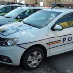 Un bărbat a murit pe loc, după ce mașina în care se afla a fost lovită în plin de un TIR. El a fost aruncat din vehicul