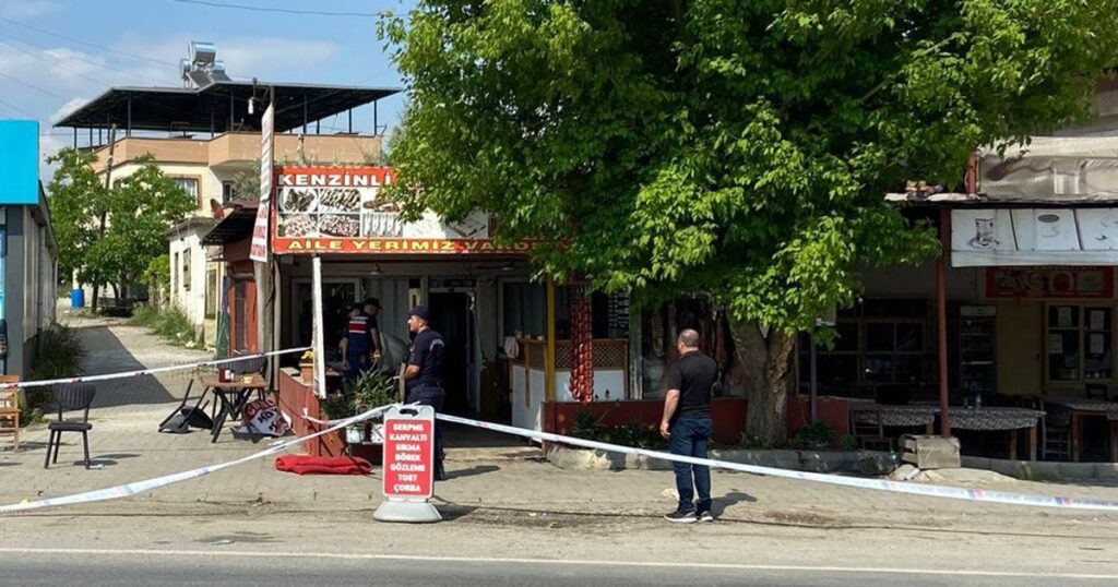 Atac sângeros comis de un adolescent în Turcia: a ucis patru persoane şi a rănit alte opt