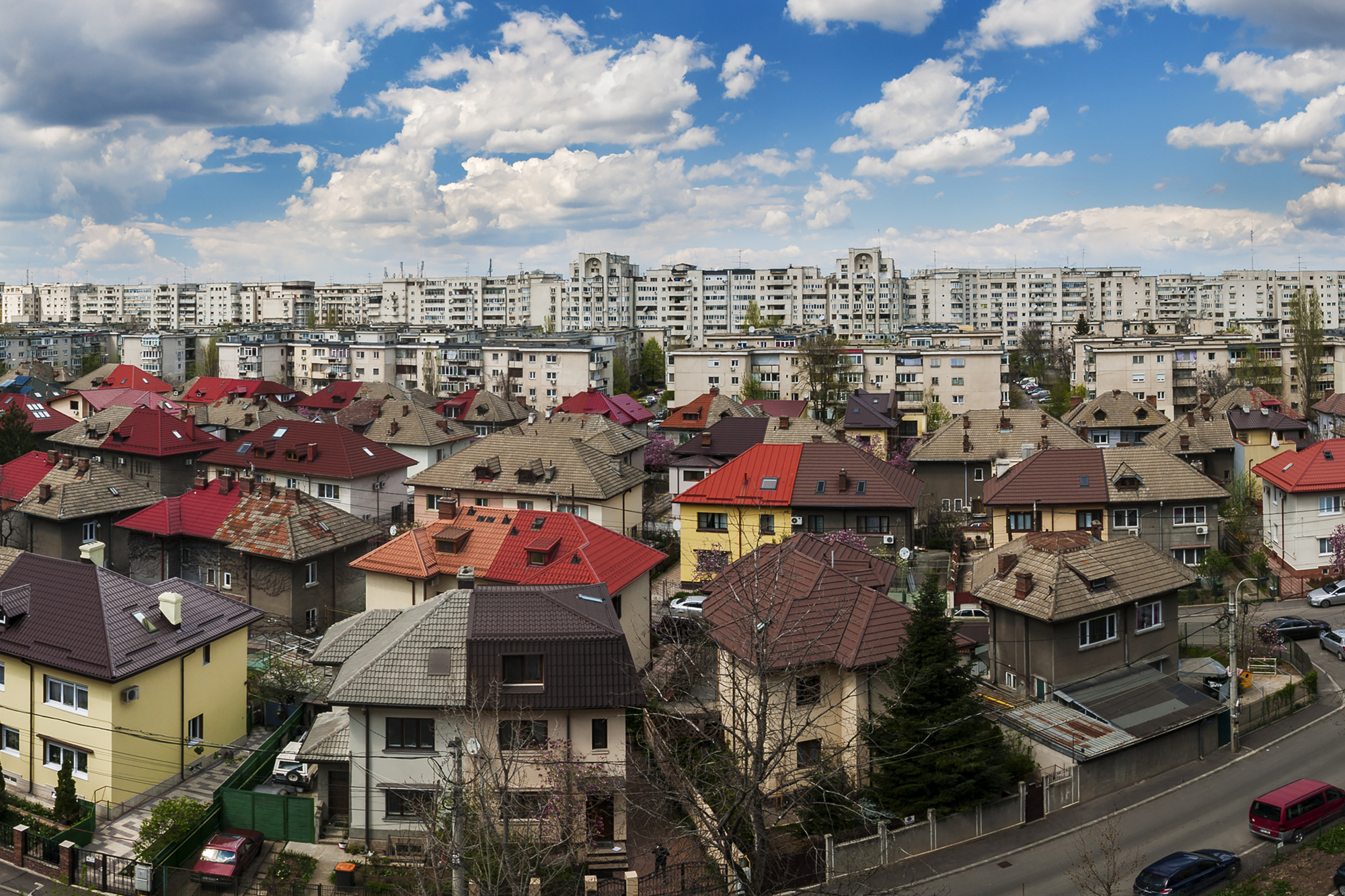 „Fabricile de locuințe” ale Bucureștiului sunt în Sectoarele 2 și 3, dar cea mai vânată zonă e sectorul 4. Unde găsești cele mai ieftine apartamente noi