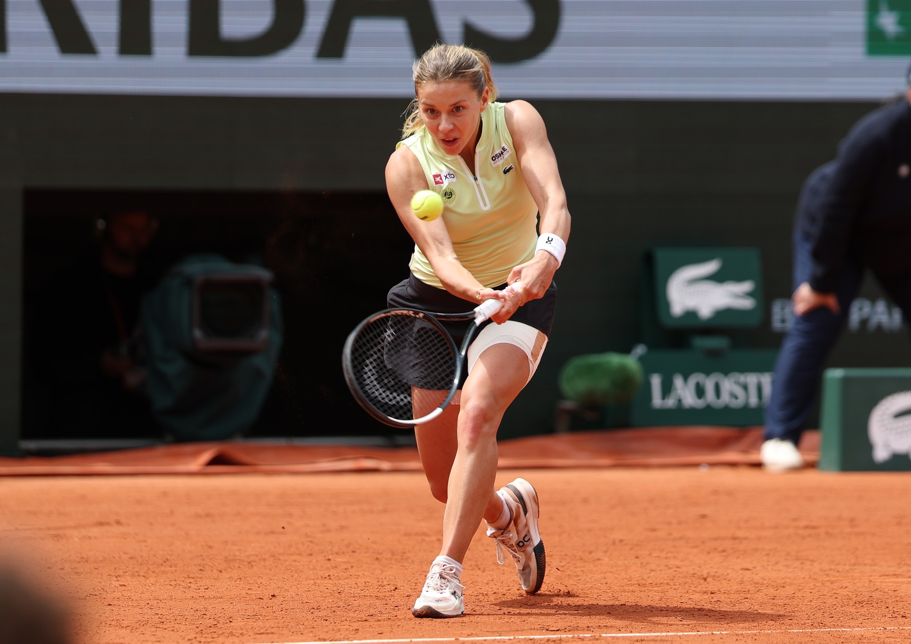 O nouă surpriză uriașă la Roland Garros: Jucătoarea venită din calificări e doar la un pas de marea finală