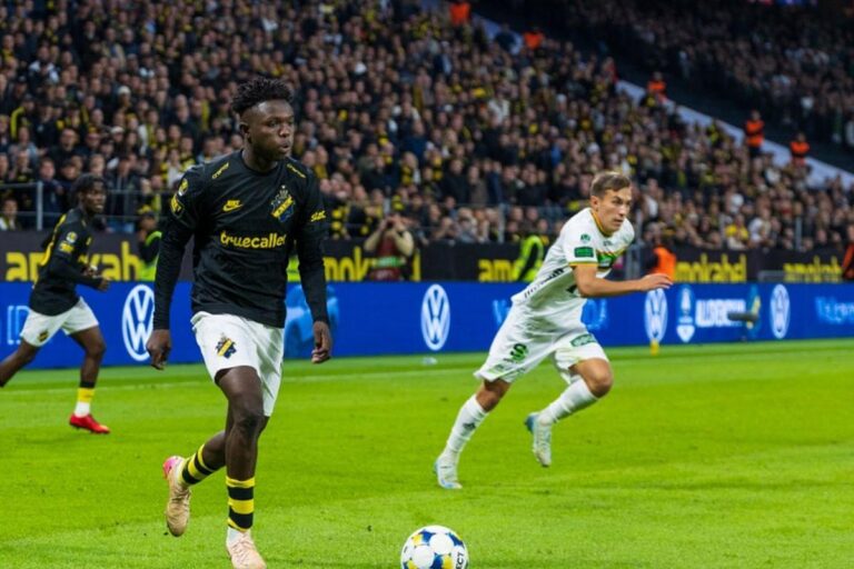 Se anunță telenovela verii! 3 echipe din Premier League se bat pe necunoscutul cotat la 500.000 de euro și aruncă sume exorbitante