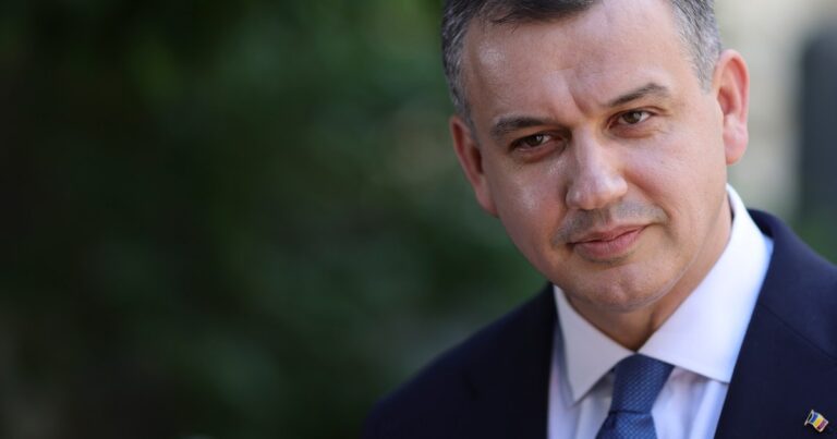 Eugen Tomac continuă discuțiile pentru formarea unui nou Guvern. Când va fi prezentat Cabinetul