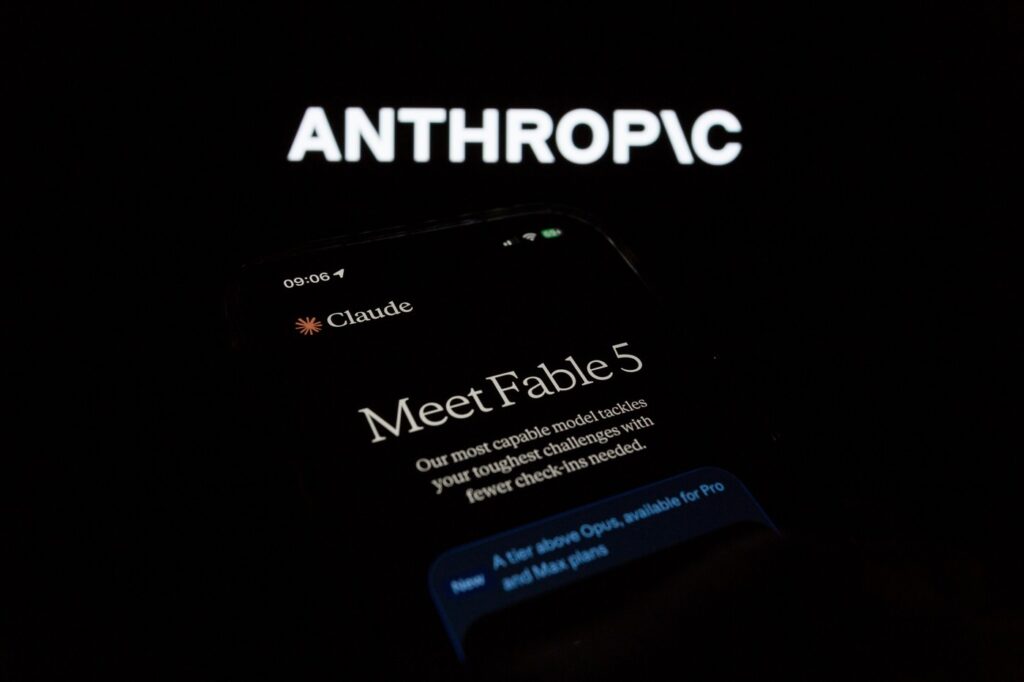 Anthropic invocă „riscurile catastrofale” ale inteligenței artificiale și avertizează despre „un șoc major pe piața muncii”, la doar o zi după ce a lansat cel mai puternic model al său de AI