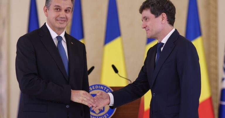 Politico: Ceasul constituțional ticăie, iar negocierile pentru noul guvern al României stagnează