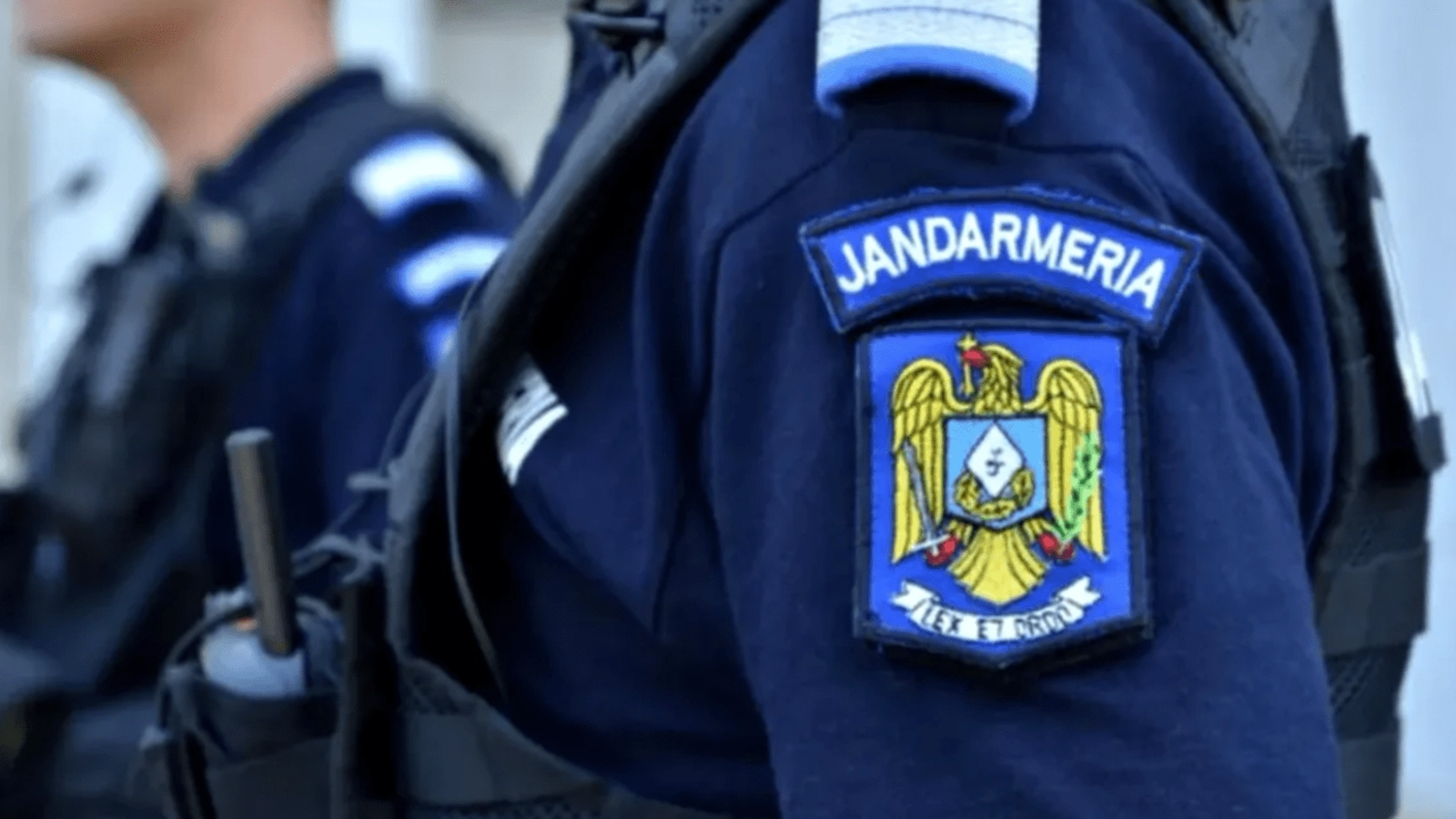 VIDEO Jandarmeria anunță că a dat amenzi și la Bucharest Pride și la Marșul Normalității: S-au deschis și dosare penale pentru port de obiecte periculoase