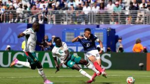 Franța a învins Senegal după ce a tremurat serios. Finalista ultimului mondial s-a dezlănțuit pe final. Kylian Mbappe, cel mai bun marcator din istoria francezilor