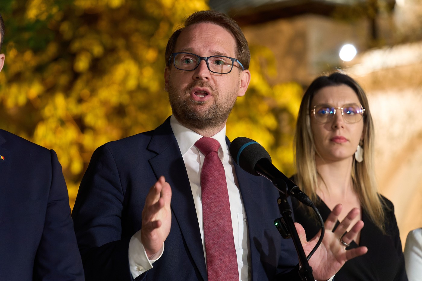 Reacții de susținere din USR pentru Dominic Fritz după ce a pierdut procesul cu ANI. „Simți cum bate un aer rece dinspre Belarus și Moscova”