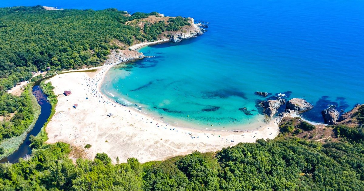 Bacterii periculoase descoperite pe o plajă din Bulgaria frecventată de români
