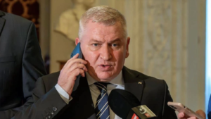 Liberalii lui Bolojan se consideră „ţinte fixate”. Avertisment înainte de Congresul PNL: „Cei care acceptă astfel de candidaturi trebuie să pună şi o valiză la uşă”