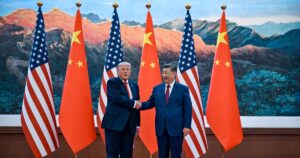 China sancționează 10 companii americane din domeniul apărării după noile restricții impuse de Pentagon