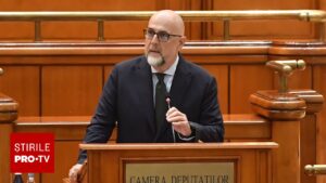 Kelemen Hunor, în Parlament: „Azi există un singur câştigător. Felicitări, George Simion, ai dat şah şi mat”