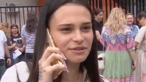 VIDEO „A fost minunat, nu am știut absolut nimic”. Reacția virală a unei eleve după proba de Matematică de la Evaluarea Națională