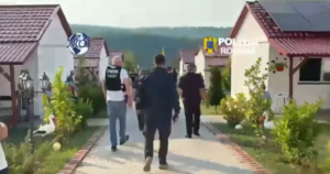 Caz cutremurător: grupare acuzată că a ascuns înhumarea victimelor și a încasat bani din ajutoare sociale și de înmormântare. Percheziții DIICOT în Bihor