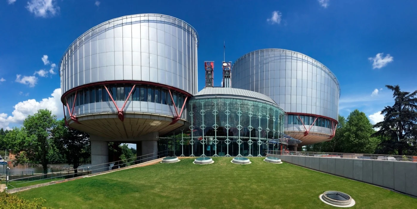 România, condamnată la CEDO pentru lipsa unui cadrul legal pentru cuplurile LGBTQ FOTO: Shutterstock