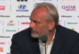 Scenă șocantă la Mondial. Un selecționer a părăsit sala după ce a fost anunțat, în timpul conferinței, de moartea tatălui său