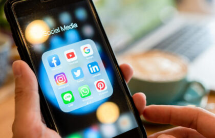 Adolescenții români se lovesc de două mari probleme online. Verificarea vârstei nu rezolvă adevăratul pericol de pe rețelele sociale
