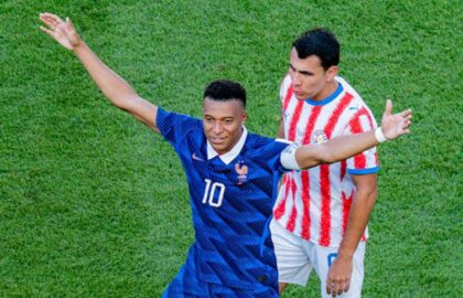 Imaginile care l-au transformat pe Mbappe în „inamicul numărul 1” în Paraguay! Ce s-a întâmplat după fluierul final