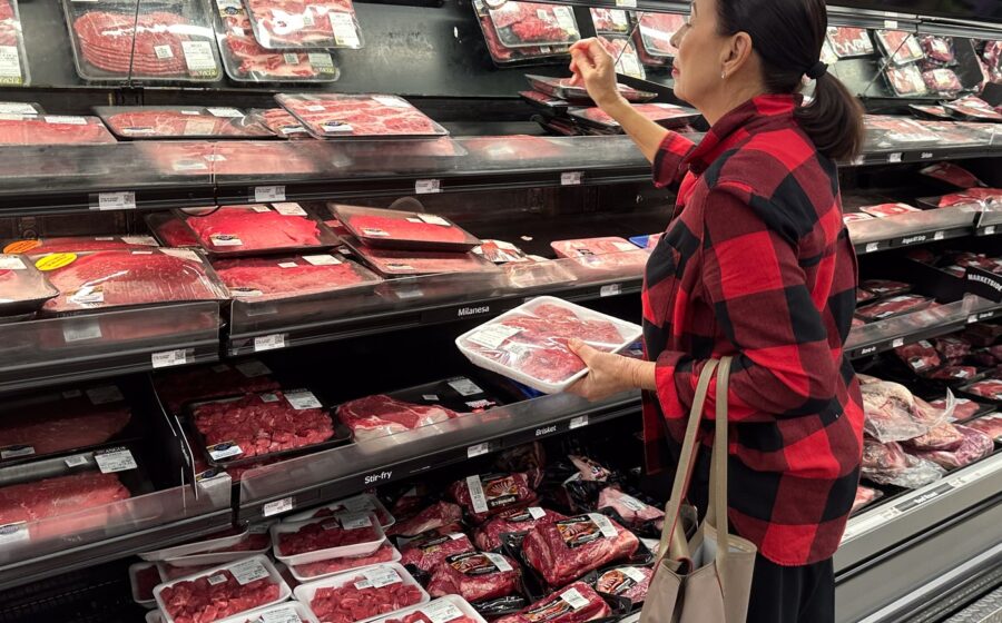 „Vești grozave” pentru americani: Carnea de vită și alte produse se vor ieftini la un retailer „cu adevărat patriotic”, susține Trump