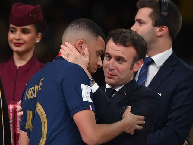 Emmanuel Macron a intervenit în scandalul dintre Mbappe și senatoarea din Paraguay