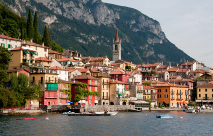 Amenzi de 200 de euro într-o destinație de vacanță din Italia pentru turiștii care se plimbă în costum de baie