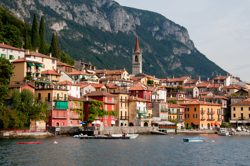 Amenzi de 200 de euro într-o destinație de vacanță din Italia pentru turiștii care se plimbă în costum de baie