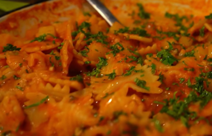 Rețeta italiană unică recomandată de un bucătar faimos din România. Cum se pregătesc pastele cu cartofi