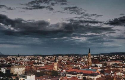 Cum va fi vremea în Cluj miercuri, 8 iulie. Temperaturi plăcute, dar sunt posibile averse și chiar furtuni în unele zone