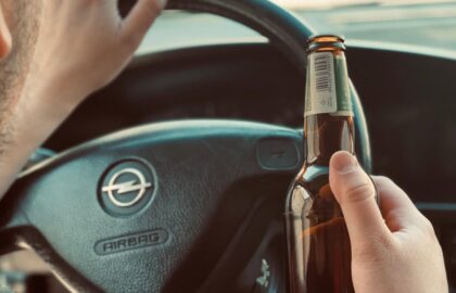Șofer de TIR condamnat după ce a condus beat pe Autostrada A1, pe raza județului Alba. Cum a încercat să scape de pedeapsă