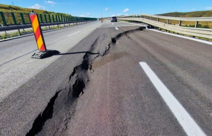 De ce a fost închisă circulația pe Autostrada A10 Sebeş-Turda în urma surpării de teren. Explicațiile CNAIR