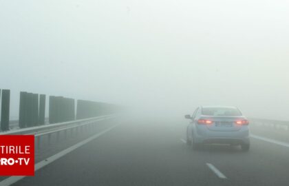 Ceață în trei județe și restricții de circulație pe două drumuri naționale. Cum este traficul în restul ţării