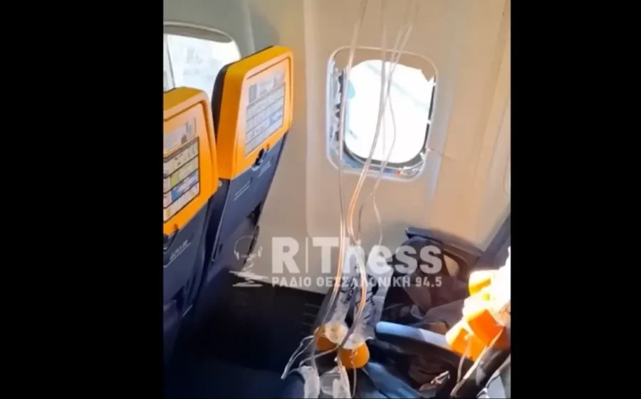 Noi imagini din avionul Ryanair cu hubloul spart: Detalii din anchetă despre salvarea pasagerului parțial aspirat în exterior