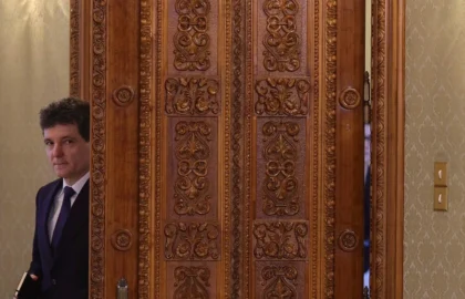 Nicușor Dan schimbă foaia cu liderii de partide: Îi cheamă la Cotroceni pentru consultări, dar mai important va fi ce se întâmplă după discuțiile oficiale