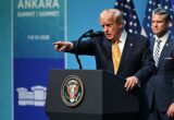 Emiratele Arabe Unite condamnă atacul „nerușinat” al Iranului asupra petrolierelor, în timp ce SUA lansează noi atacuri
