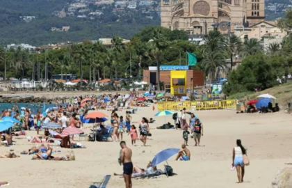 O destinație populară din Europa, cu plaje superbe, lovită de scăderea cheltuielilor: „Mănâncă mai puțin în oraș și stau mai puține zile”