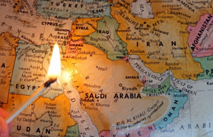 Este haos în Orientul Mijlociu: SUA au reintrodus blocada asupra porturilor iraniene, iar Trump amenință ”nu veți mai avea pe nimeni în viață!”. Iranul atacă Iordania și Bahreinul