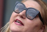 Diana Șoșoacă a fost trimisă în judecată, alături de Silvestru Șoșoacă, în dosarul privind lipsirea de libertate a unor jurnaliști italieni