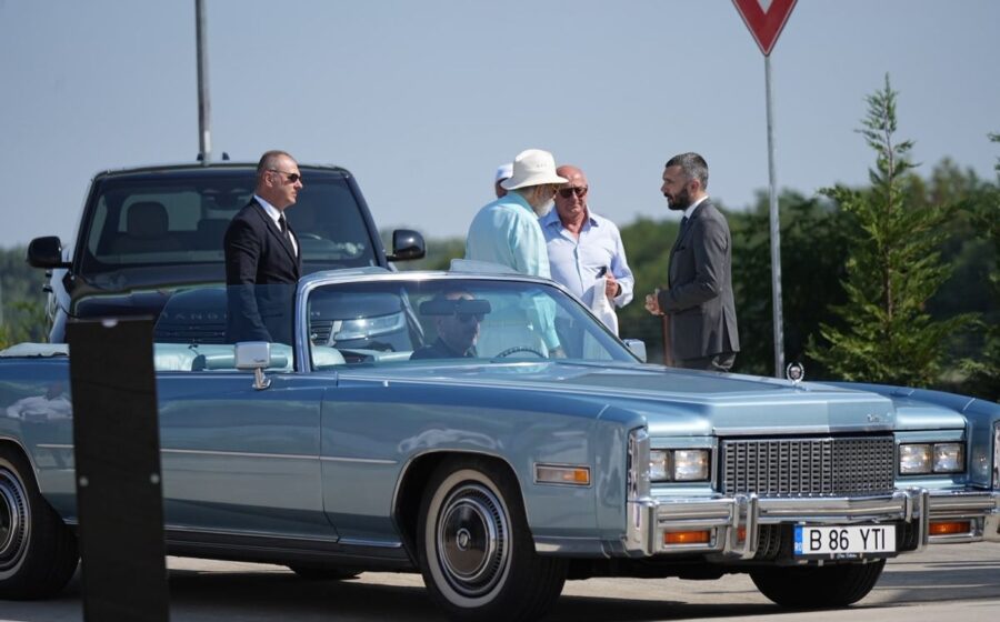 FOTO Ion Țiriac a făcut senzație la inaugurarea Sălii „Nadia Comăneci”: a venit cu un Cadillac din anul 10-lui perfect! Cât valorează mașina