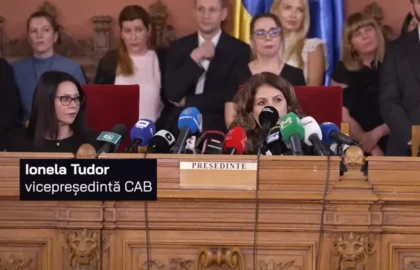 Judecătoarea Ionela Tudor, devenită celebră pentru propoziţia „M-a sunat Lia”, revine în magistratură: S-a pensionat în februarie