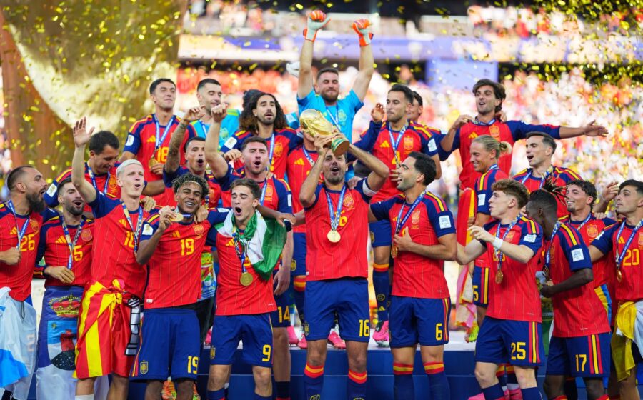 L-AU RĂPUS PE REGE! Spania este noua campioană a lumii! Argentina lui Messi s-a ferit două ore de fotbal