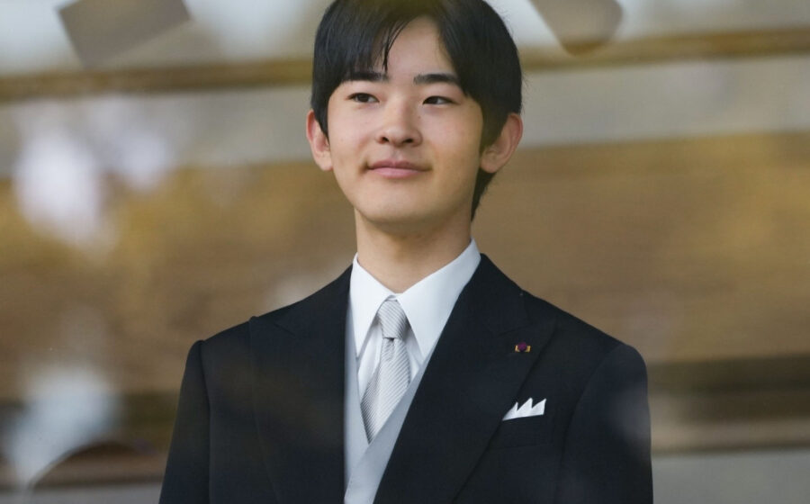 Japonia: Legea succesiunii imperiale a fost revizuită. Tronul Crizantemei rămâne interzis femeilor, în ciuda susținerii populare