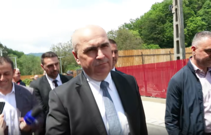 Ciprian Demeter: Când puterea mimează conflictul, iar România trăiește din reflex