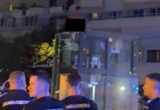 VIDEO Incident la Alba Iulia: un bărbat s-a urcat pe liftul din pasajul din Cetate și amenința că se aruncă. A intervenit Poliția