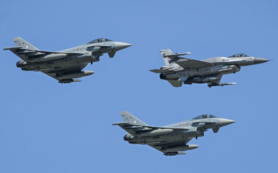 Două aeronave Eurofighter Typhoon și două avioane de luptă F-16, ridicate de armata română, după o nouă alertă în Tulcea