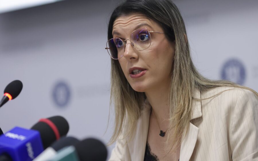 Ministrul Mediului, Diana Buzoianu, refuză cu obstinație să facă controale în Costinești unde interlopul PSD Horia Constantinescu a realizat lucrări ilegale și a ocupat abuziv o porțiune de plajă prin axa Erbașu – Apele Române – Primăria Costinești