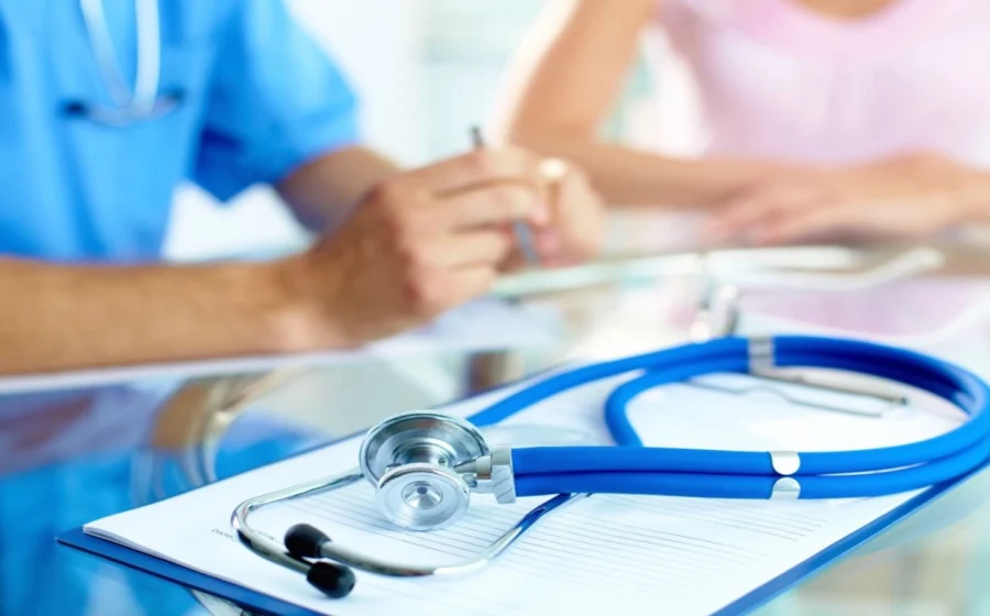 Trendul periculos care circulă pe rețelele sociale. Medicii avertizează: dublează riscul de îmbolnăvire