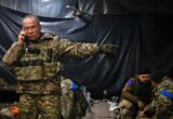 „Nu mă lupt cu Ministerul Apărării. Mă lupt cu Rusia”. Generalul Sîrskîi respinge acuzațiile privind conflictul cu Fedorov și explică strategia armatei ucrainene