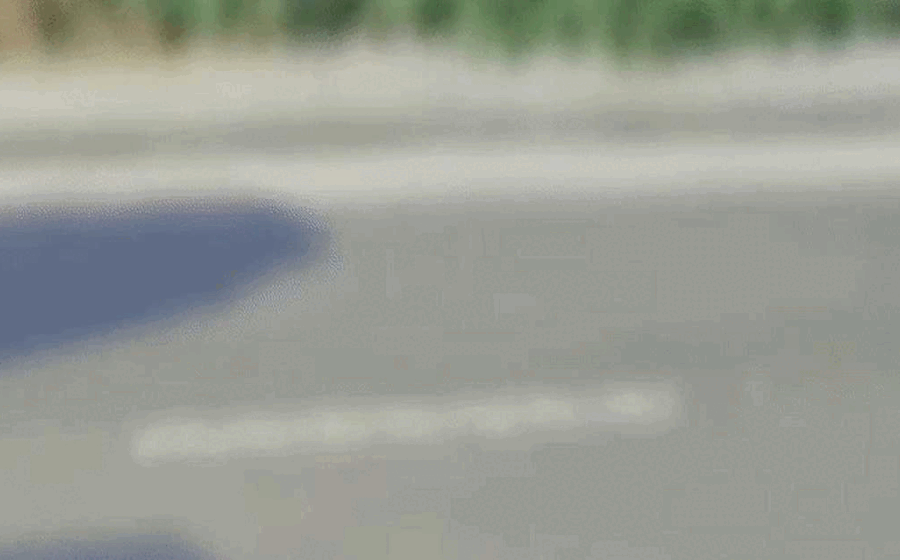 Scene șocante în Suceava: un șofer a lovit intenționat cu mașina un adolescent aflat pe trotinetă, apoi a coborât și l-a bătut