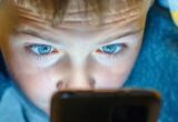 Decizie istorică în Franța: prima țară care interzice accesul la rețelele sociale pentru copiii sub 15 ani. Cum va fi aplicată măsura